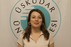 Naz Esin BAŞKAN ÖZDEMİR