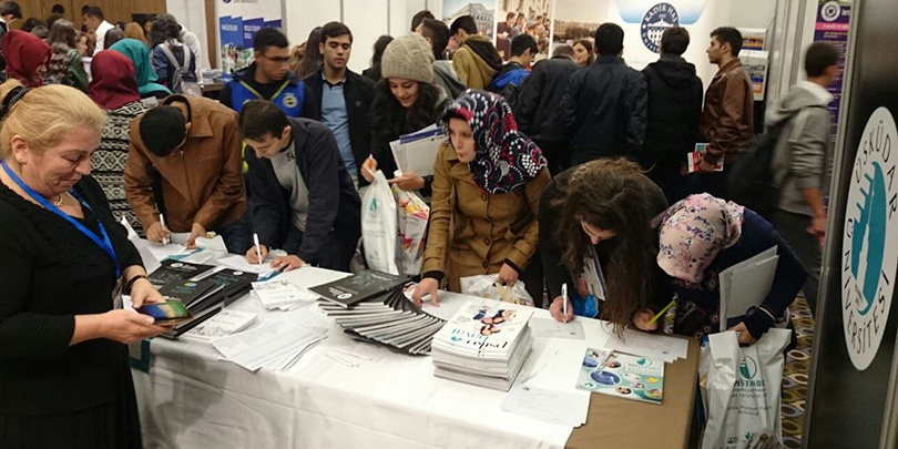 Üsküdar Üniversitesi, Gaziantep’te üniversite adaylarıyla buluşuyor (2015-11-27)