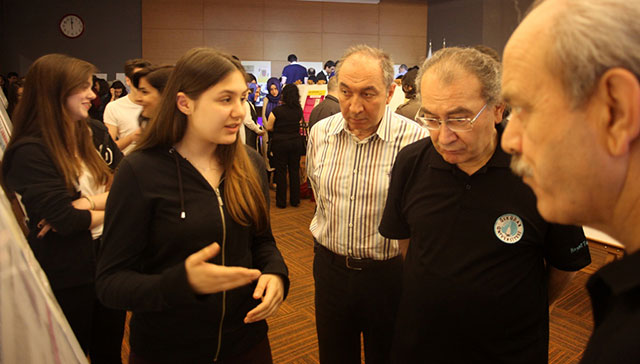 High School Students Competed with “their ideas” at Üsküdar University 9