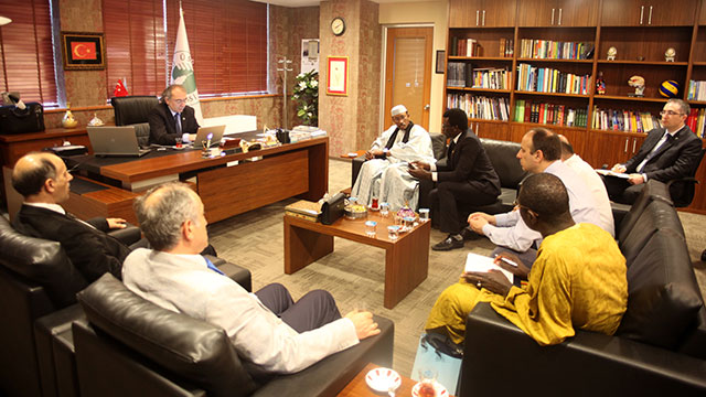Senegal Ahmet Bamba Üniversitesi Üsküdar Üniversitesi'ne işbirliği ziyaretinde bulundu