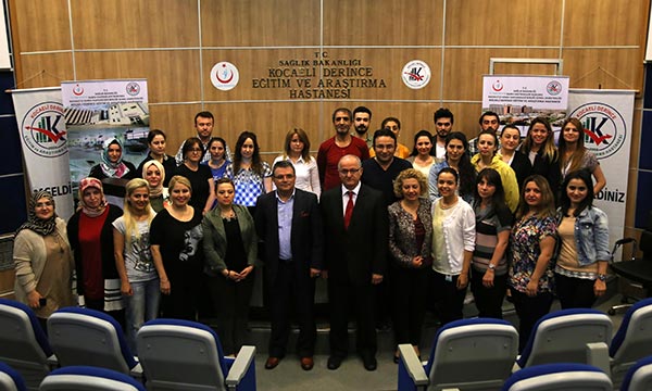 Üsküdar Üniversitesi Kocaeli’ndeki sağlık personeline etkili iletişim eğitimi verdi 2